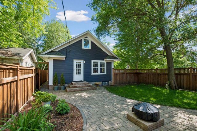 358 Cretin Avenue S, Saint Paul, MN 55105