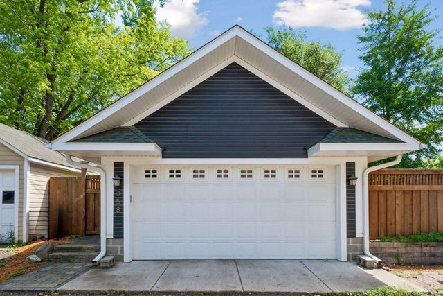 358 Cretin Avenue S, Saint Paul, MN 55105