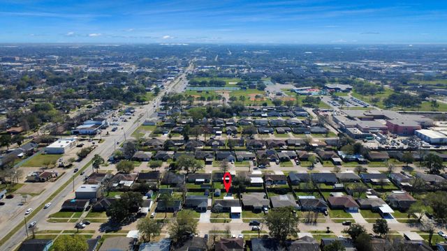 1306 Camden Road, Pasadena, TX 77502