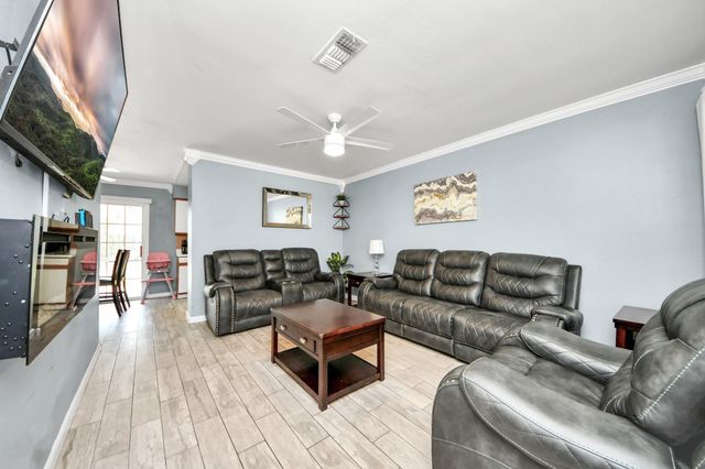 1306 Camden Road, Pasadena, TX 77502