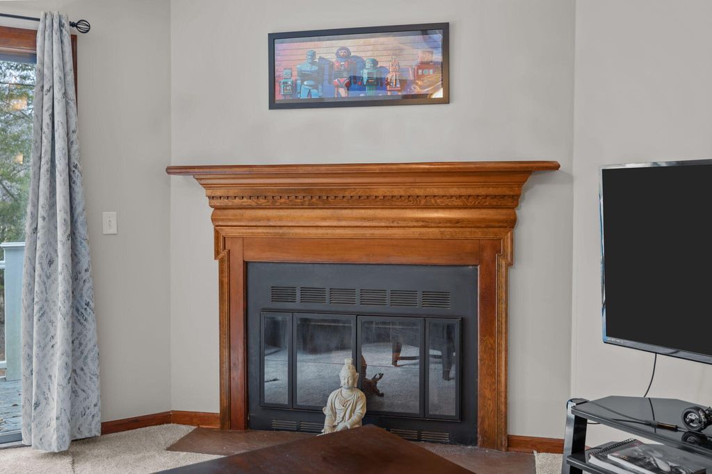 Image 7 of property listing at 1715 Greystone Boulevard 25, Mount Pleasant, SC 29464