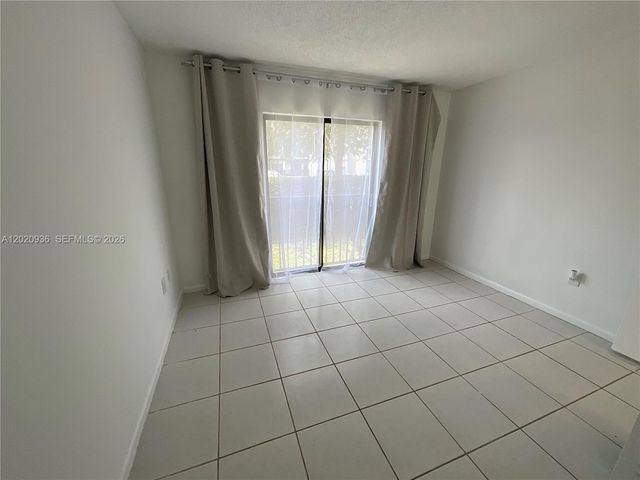 13045 SW 68th St 102, Miami, FL 33183