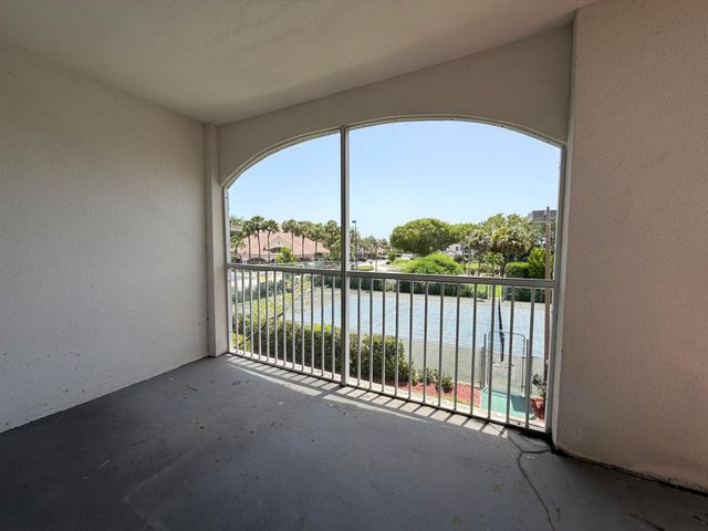 815 W Boynton Beach Boulevard 12-203, Boynton Beach, FL 33426