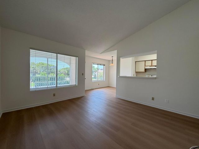 815 W Boynton Beach Boulevard 12-203, Boynton Beach, FL 33426