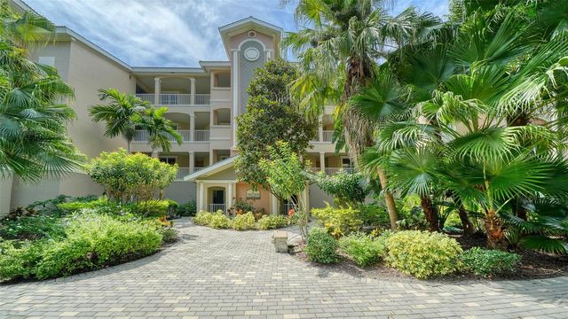 5122 MANORWOOD DRIVE 4B, Sarasota, FL 34235