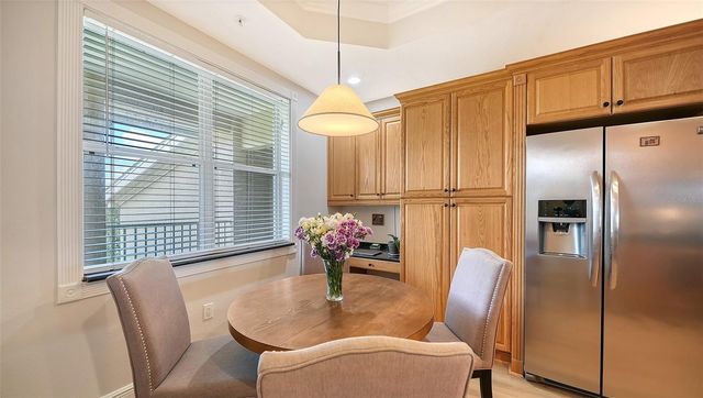 5122 MANORWOOD DRIVE 4B, Sarasota, FL 34235