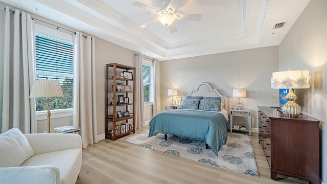 5122 MANORWOOD DRIVE 4B, Sarasota, FL 34235