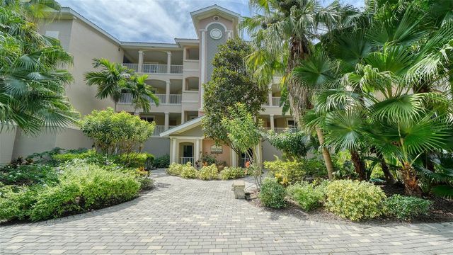 5122 MANORWOOD DRIVE 4B, Sarasota, FL 34235