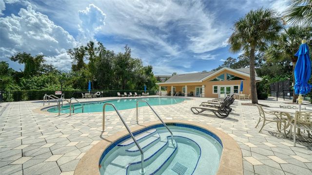 5122 MANORWOOD DRIVE 4B, Sarasota, FL 34235