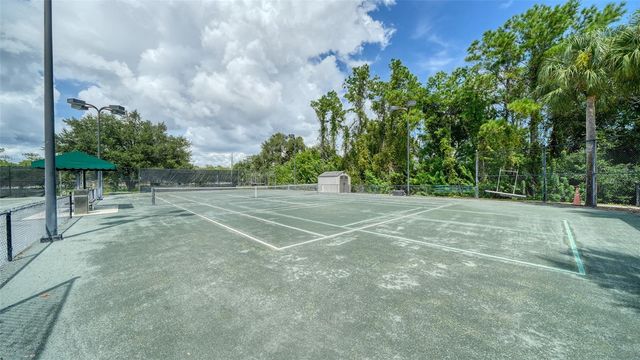 5122 MANORWOOD DRIVE 4B, Sarasota, FL 34235