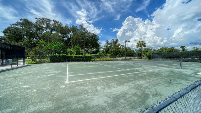 5122 MANORWOOD DRIVE 4B, Sarasota, FL 34235