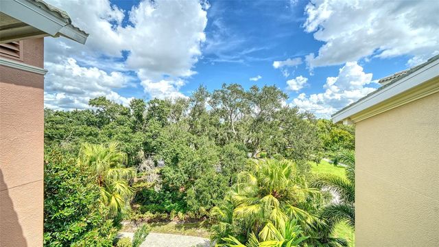 5122 MANORWOOD DRIVE 4B, Sarasota, FL 34235