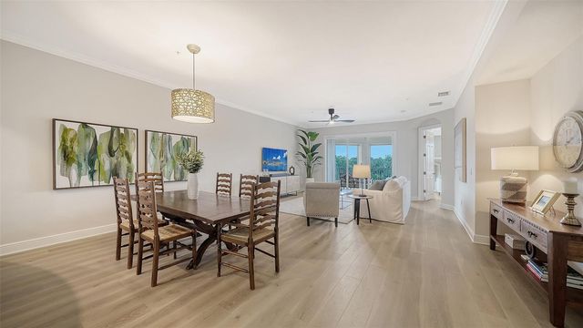 5122 MANORWOOD DRIVE 4B, Sarasota, FL 34235