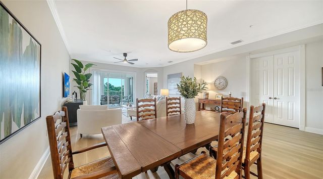 5122 MANORWOOD DRIVE 4B, Sarasota, FL 34235