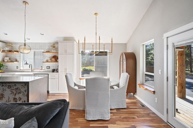 17349 Harlequin Drive, Bend, OR 97707