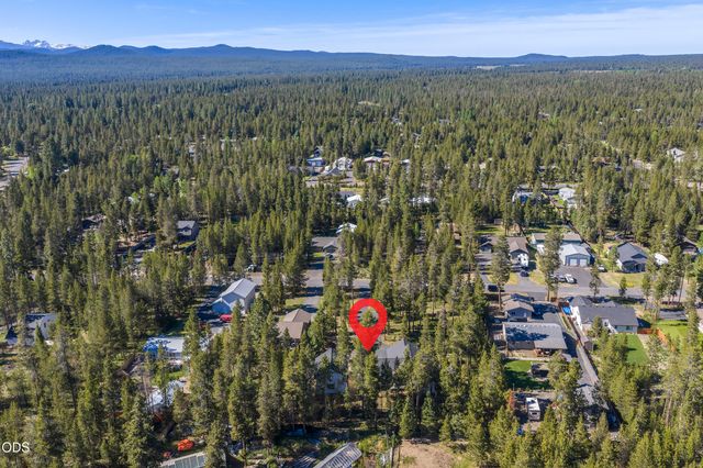 17349 Harlequin Drive, Bend, OR 97707
