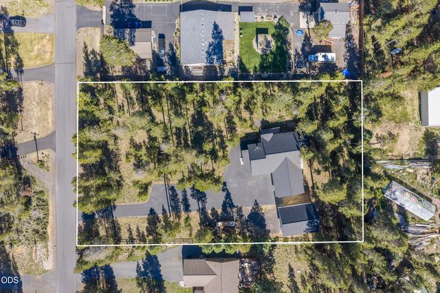 17349 Harlequin Drive, Bend, OR 97707