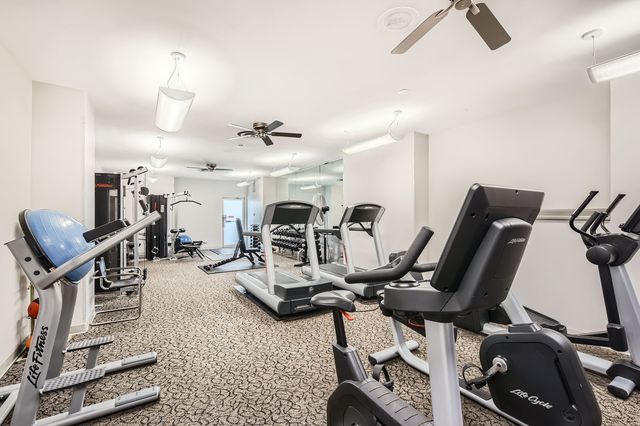 6301 N Sheridan Road 10F, Chicago, IL 60660
