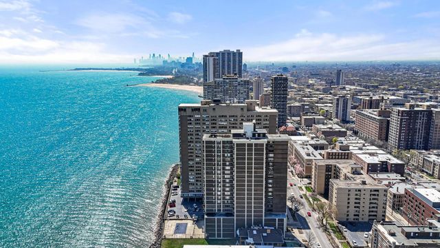 6301 N Sheridan Road 10F, Chicago, IL 60660