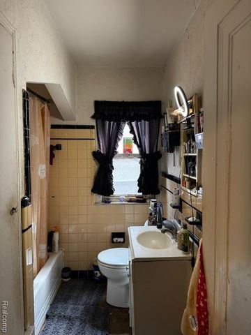 14772 Tacoma Street, Detroit, MI 48205