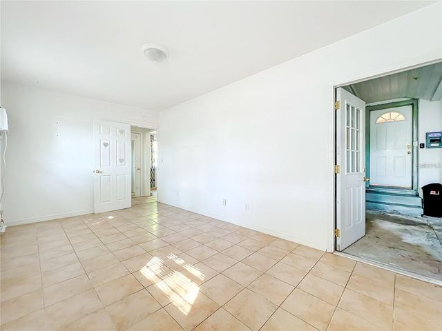 25 E CHESLEY AVENUE, Eustis, FL 32726