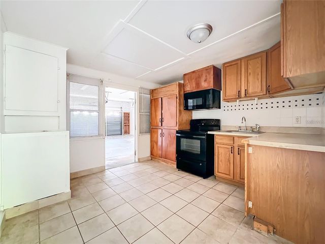 25 E CHESLEY AVENUE, Eustis, FL 32726