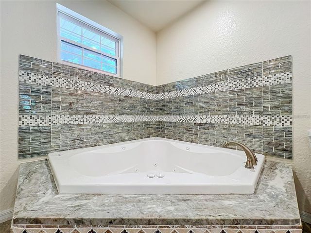 25 E CHESLEY AVENUE, Eustis, FL 32726