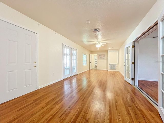 25 E CHESLEY AVENUE, Eustis, FL 32726