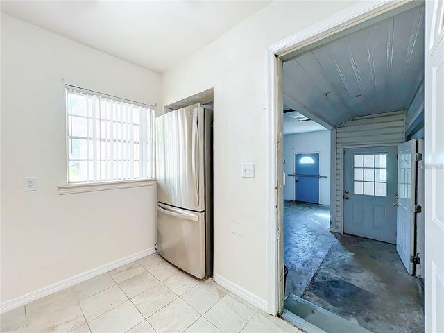 25 E CHESLEY AVENUE, Eustis, FL 32726