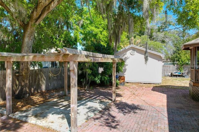 25 E CHESLEY AVENUE, Eustis, FL 32726