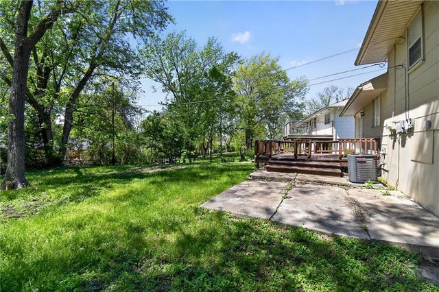 11612 Sycamore Drive, Kansas City, KS 64134