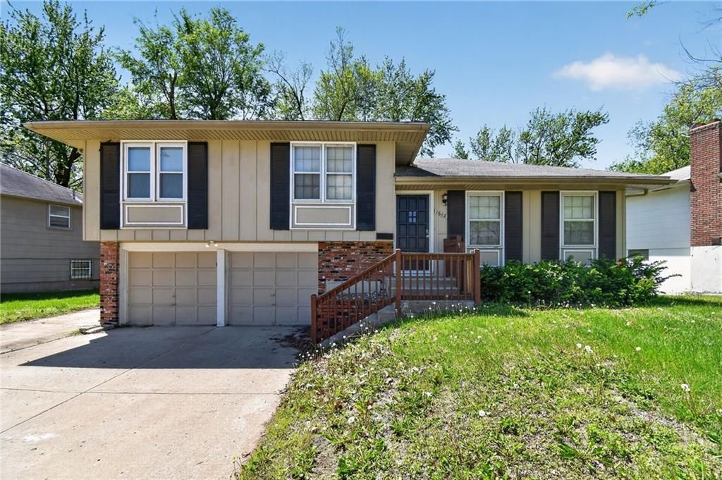 11612 Sycamore Drive, Kansas City, KS 64134