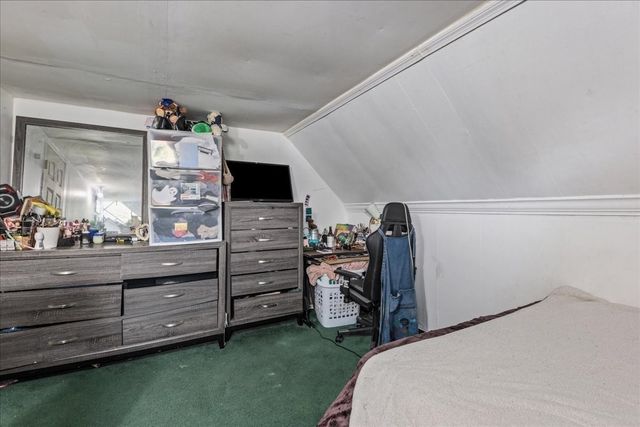 33 Ninth Ave, Haverhill, MA 01830