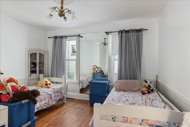 33 Ninth Ave, Haverhill, MA 01830