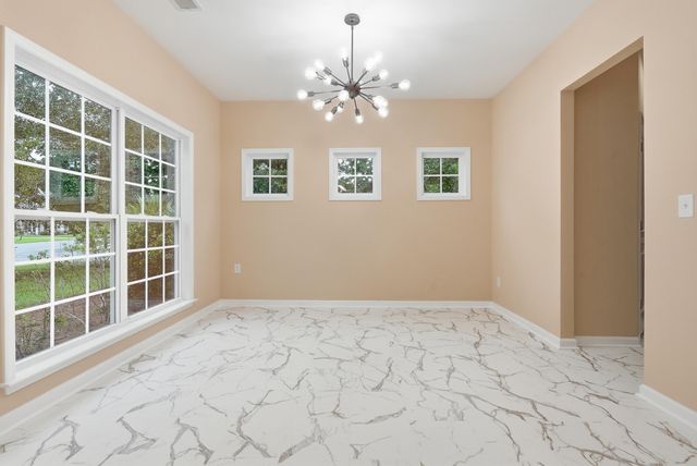 8446 Middle River Way, North Charleston, SC 29420