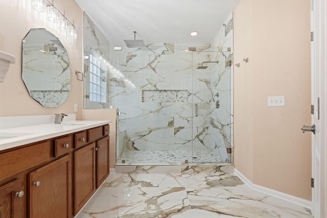 8446 Middle River Way, North Charleston, SC 29420