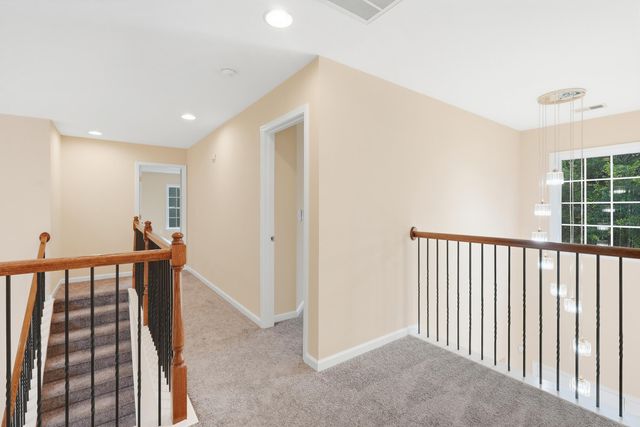 8446 Middle River Way, North Charleston, SC 29420