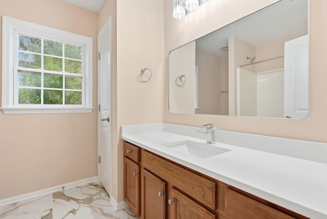8446 Middle River Way, North Charleston, SC 29420