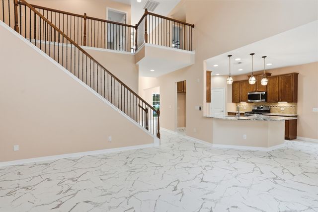 8446 Middle River Way, North Charleston, SC 29420