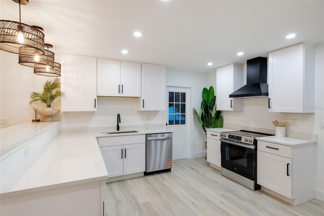 120 43RD STREET NW, Bradenton, FL 34209