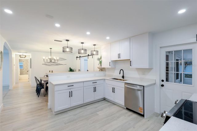 120 43RD STREET NW, Bradenton, FL 34209