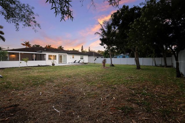 120 43RD STREET NW, Bradenton, FL 34209