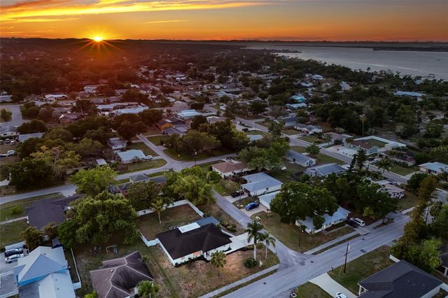 120 43RD STREET NW, Bradenton, FL 34209