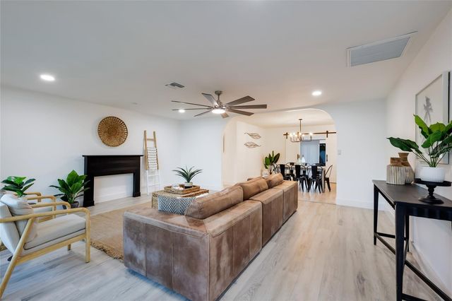 120 43RD STREET NW, Bradenton, FL 34209