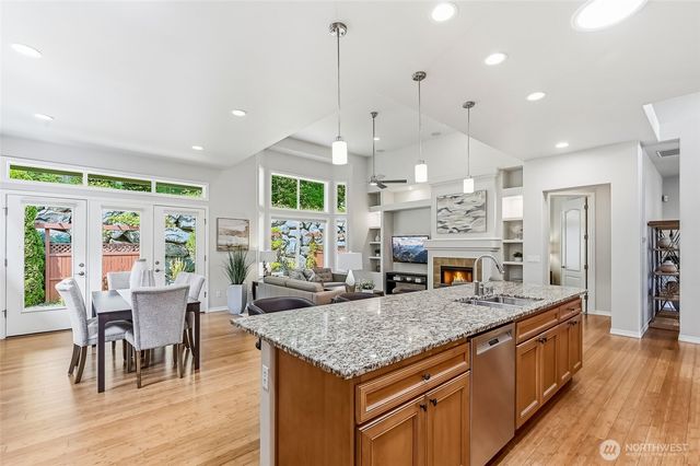 24270 NE 131st Terrace, Redmond, WA 98053