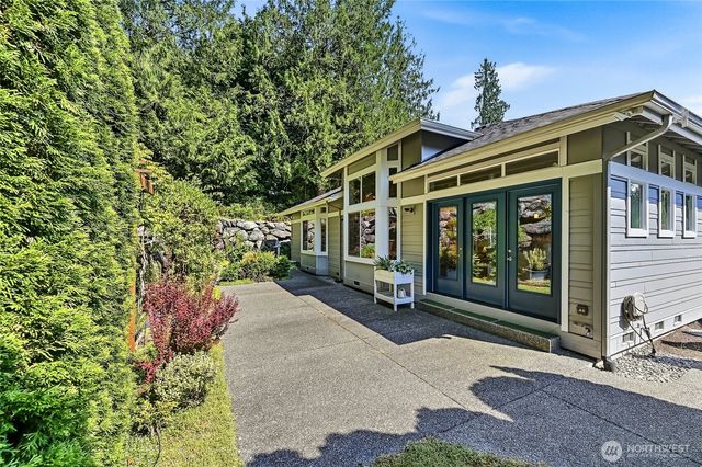 24270 NE 131st Terrace, Redmond, WA 98053