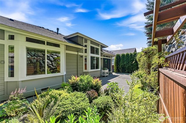 24270 NE 131st Terrace, Redmond, WA 98053