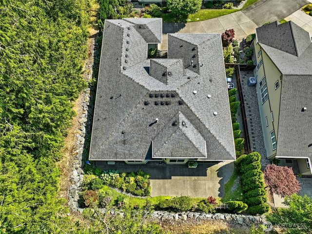 24270 NE 131st Terrace, Redmond, WA 98053