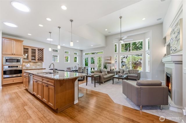 24270 NE 131st Terrace, Redmond, WA 98053