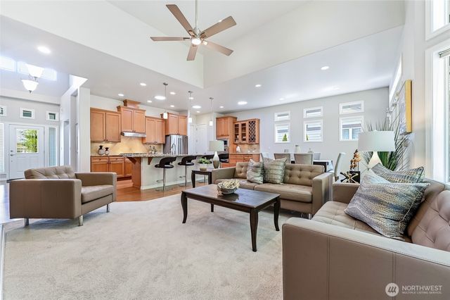 24270 NE 131st Terrace, Redmond, WA 98053